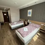 Centrál Borház - étterem és Panzió 3* Erd