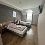 Centrál Borház - étterem és Panzió Bed & Breakfast 3*